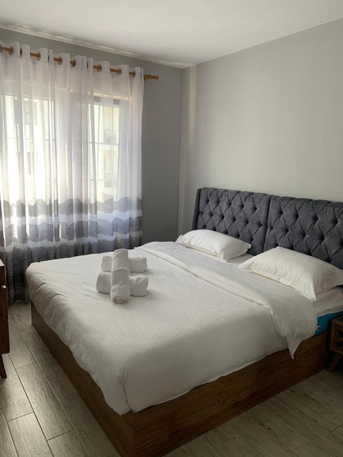Lovely Apartment Тирана Екстериор снимка