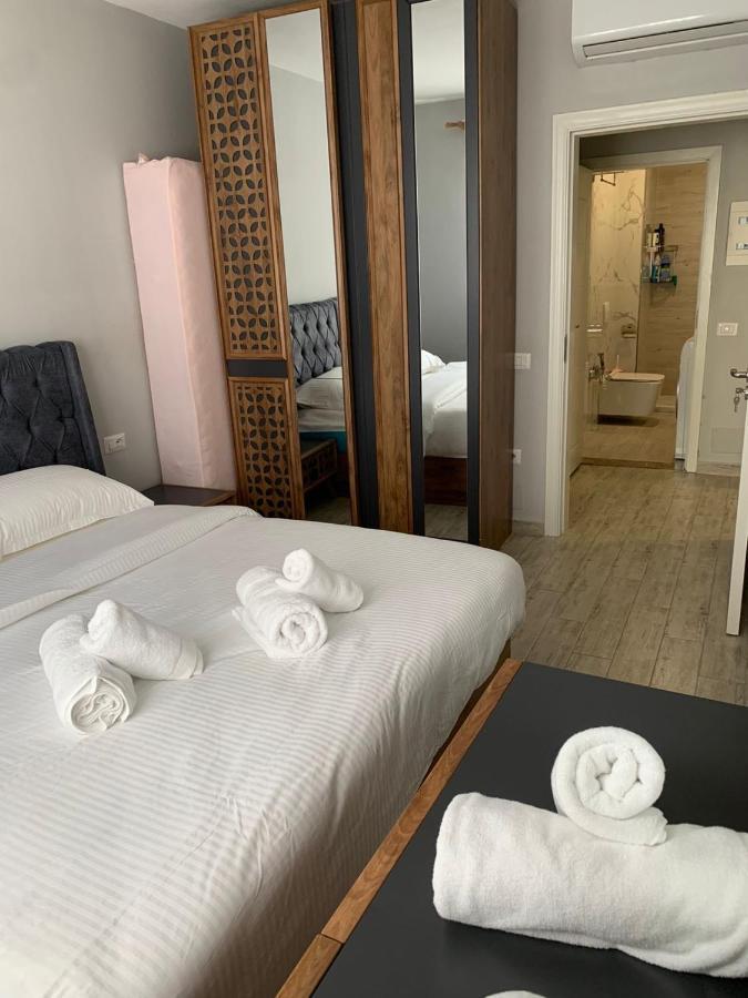 Lovely Apartment Тирана Екстериор снимка
