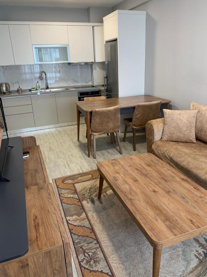 Lovely Apartment Тирана Екстериор снимка